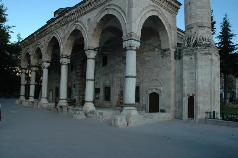 Mešita Hatuniye (Hatuniye Camii) v Tokatu: komplex Bayazida II.